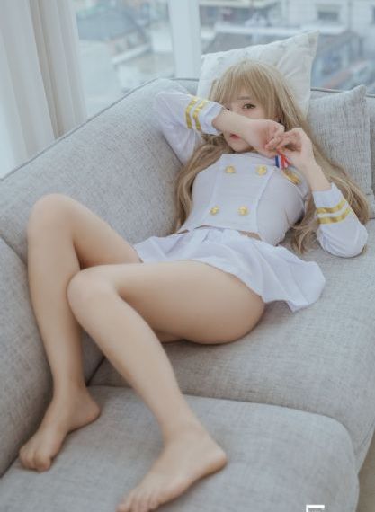 挺进了刘亦菲的滋润花苞视频